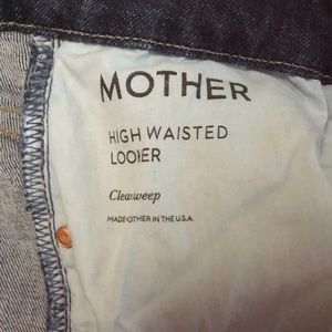 Mother denim high waisted looker jean. Size 31.